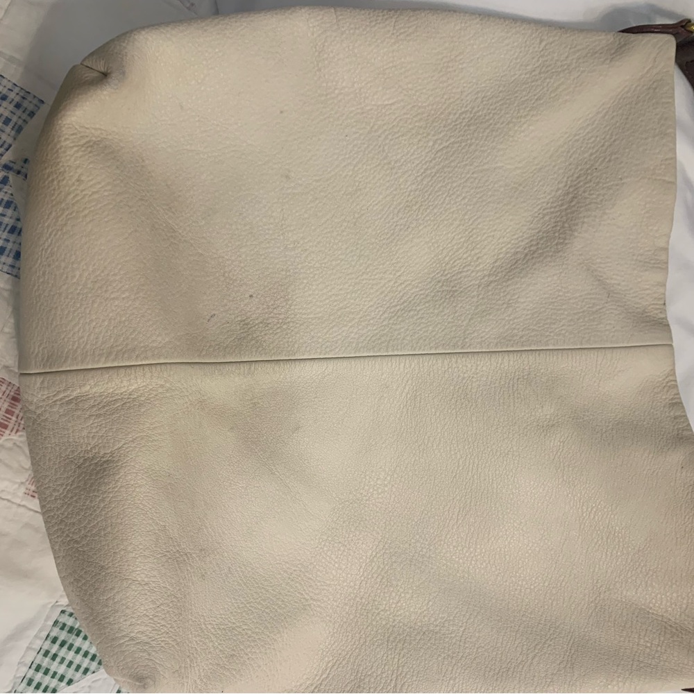 Very Rare Find! Elliott Lucca Peacock Feather Design Cream Bag.  Arm Candy! - Picture 17 of 17